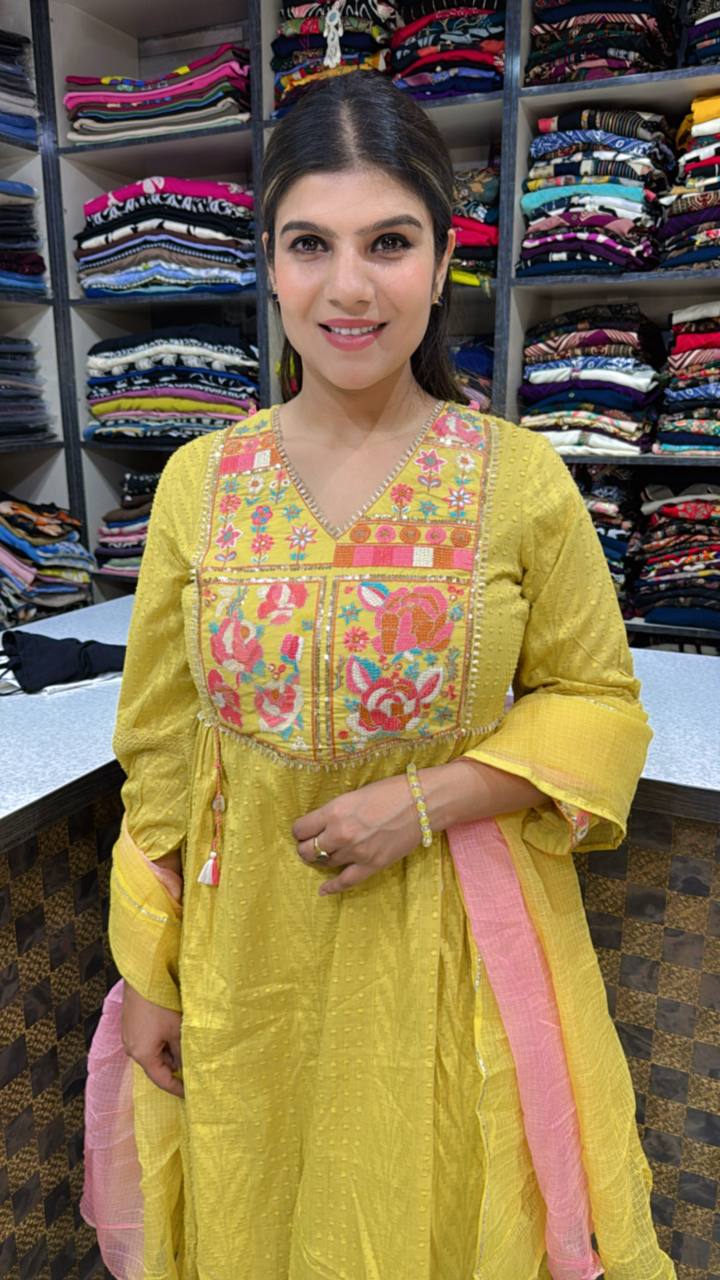 Sunny Self-Cotton Suit
