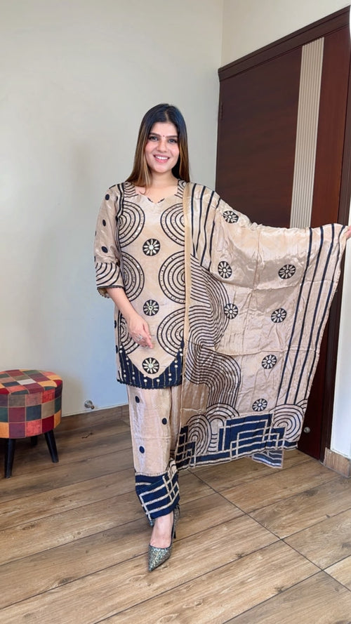 Noorvi- Crepe 3pc Suit