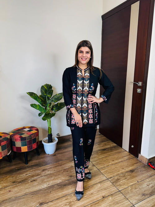 Reet- Cotton Embroidery Coordset