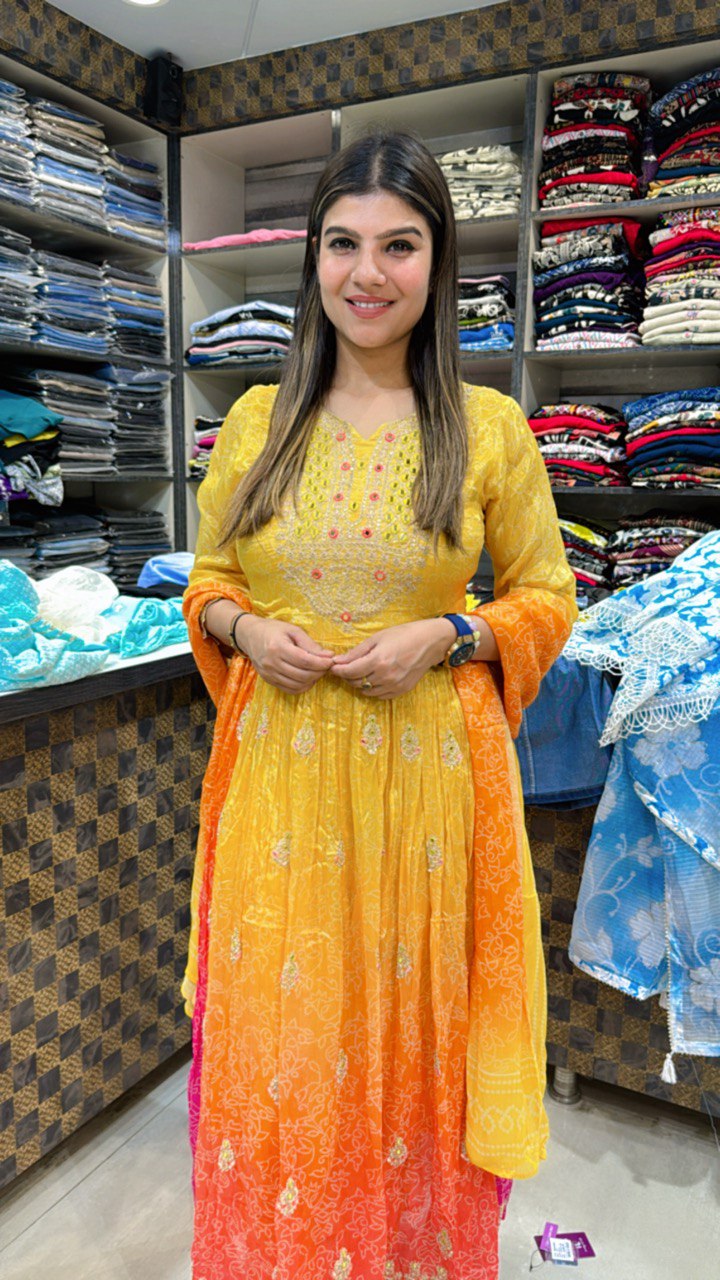 Graceful Crepe Anarkali Suit 💖