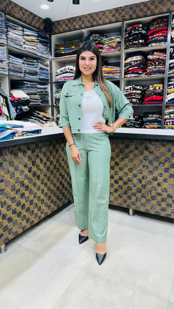Airport Look Stretchable Co-ord Set with Inner 🖤
