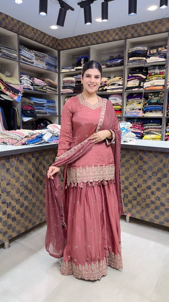 Chinon Skirt suit