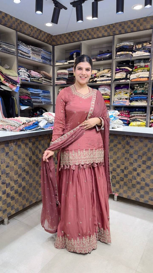 Chinon Skirt suit