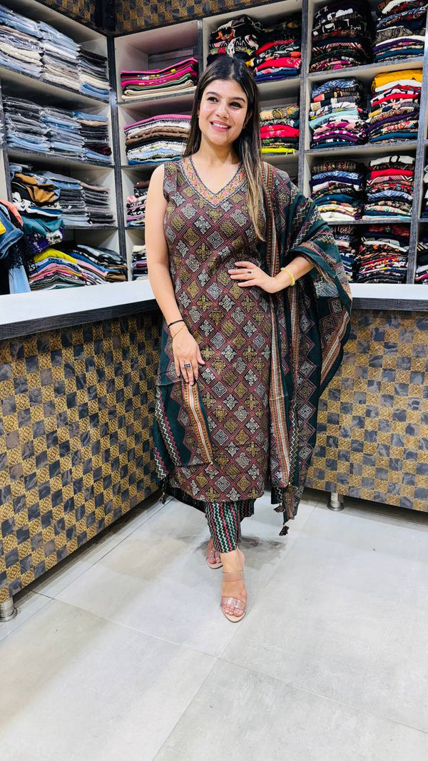 Mehndi Muse Suit