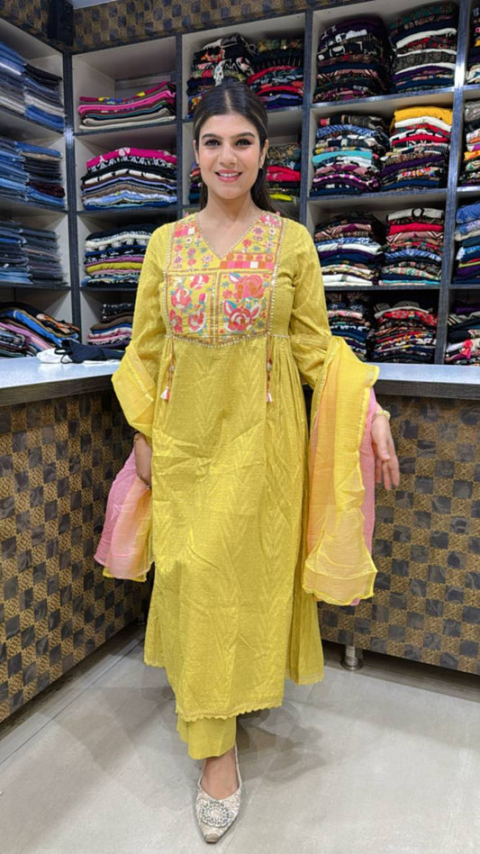Sunny Self-Cotton Suit