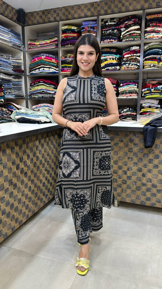 Black Bandhani