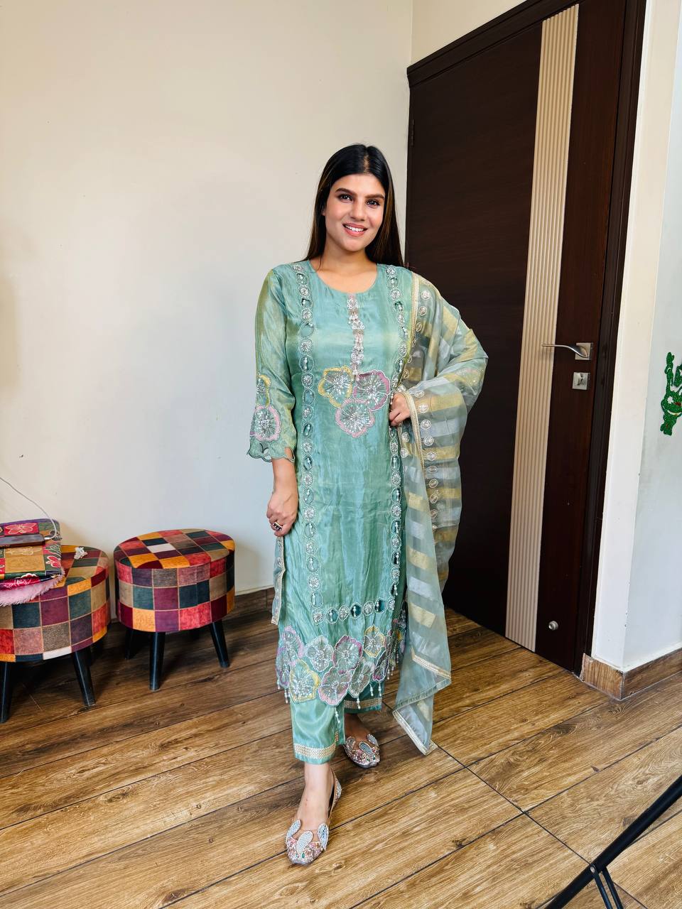 Greengold- Pakistani Look