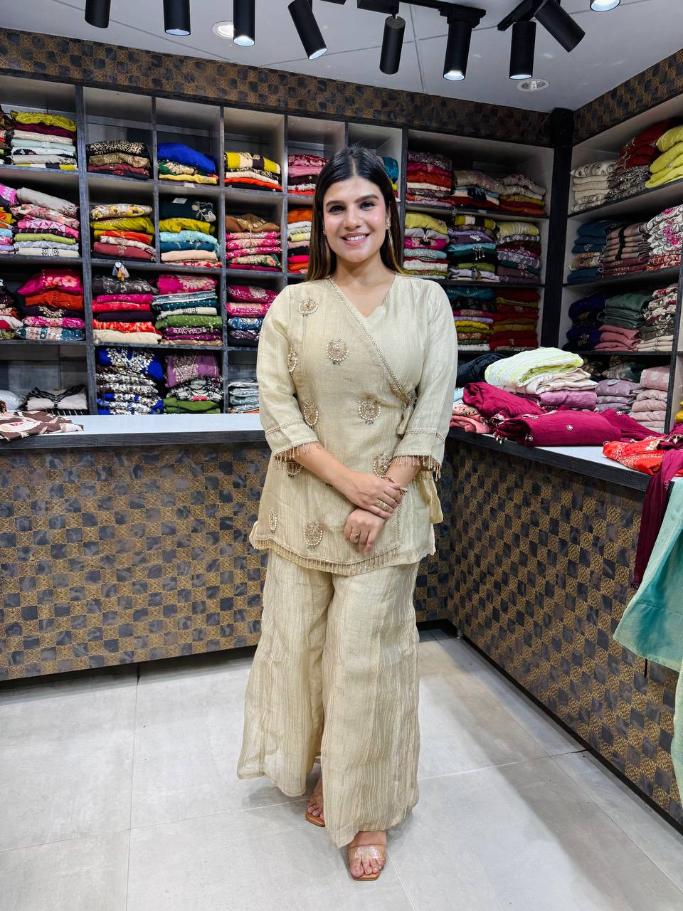 Salsa Handwork Suit