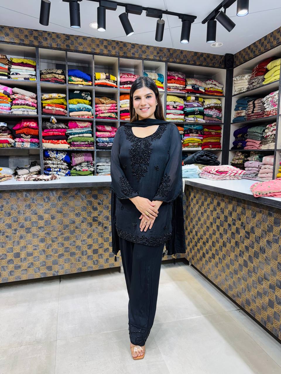 Chinon Jet Black Farshi Suit