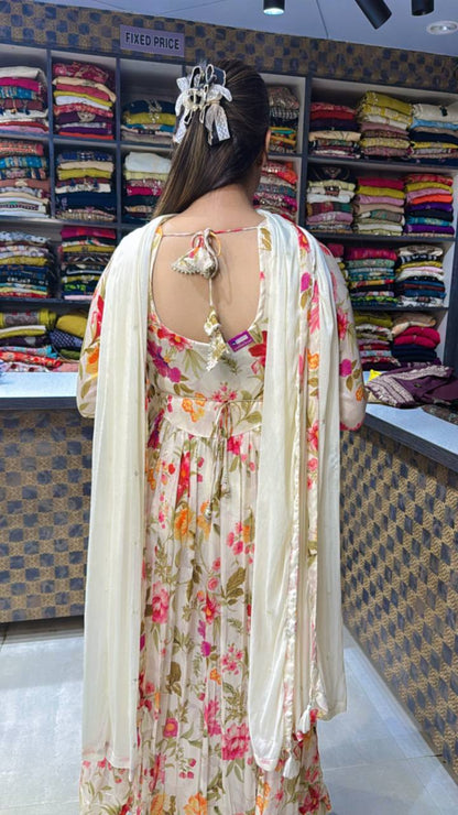 Bloom Ivory