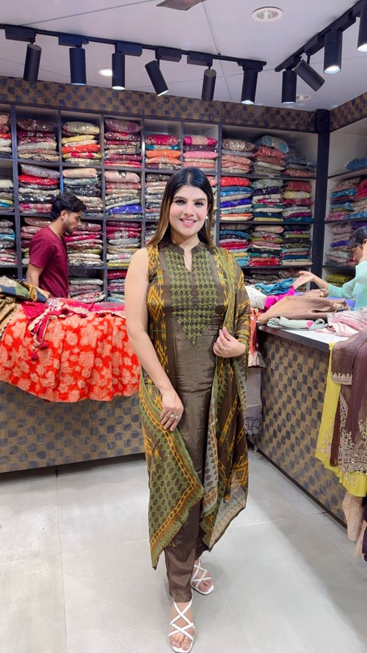 Neha- Crepe Handwork Suit
