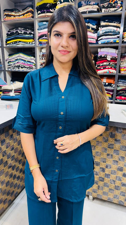 Tealora