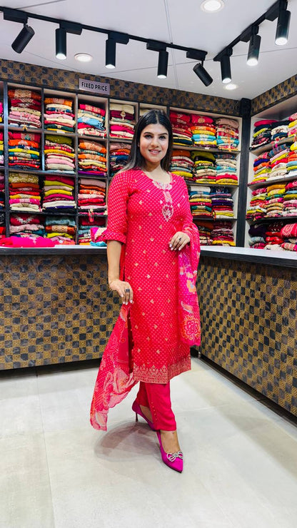 Gulabi Noor 💖✨