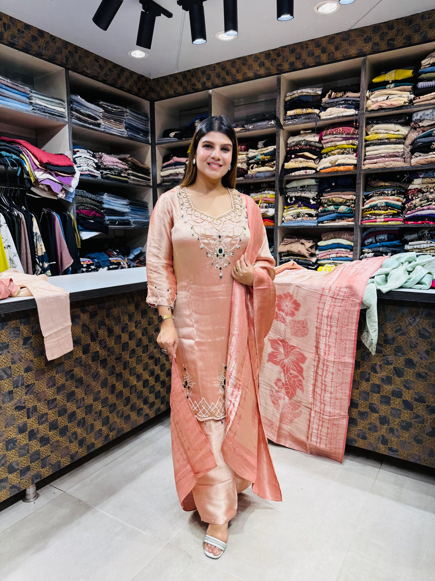 Prach Jewellery Work Suit