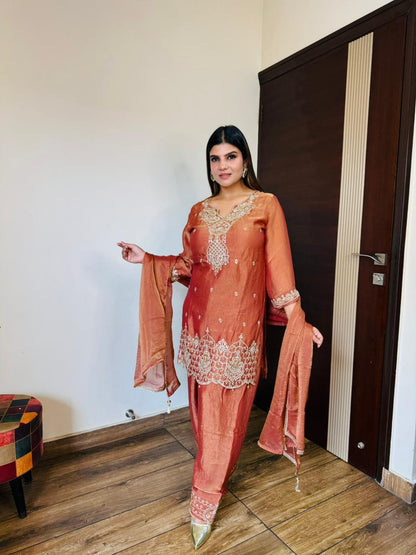 Salsa handwork Suit