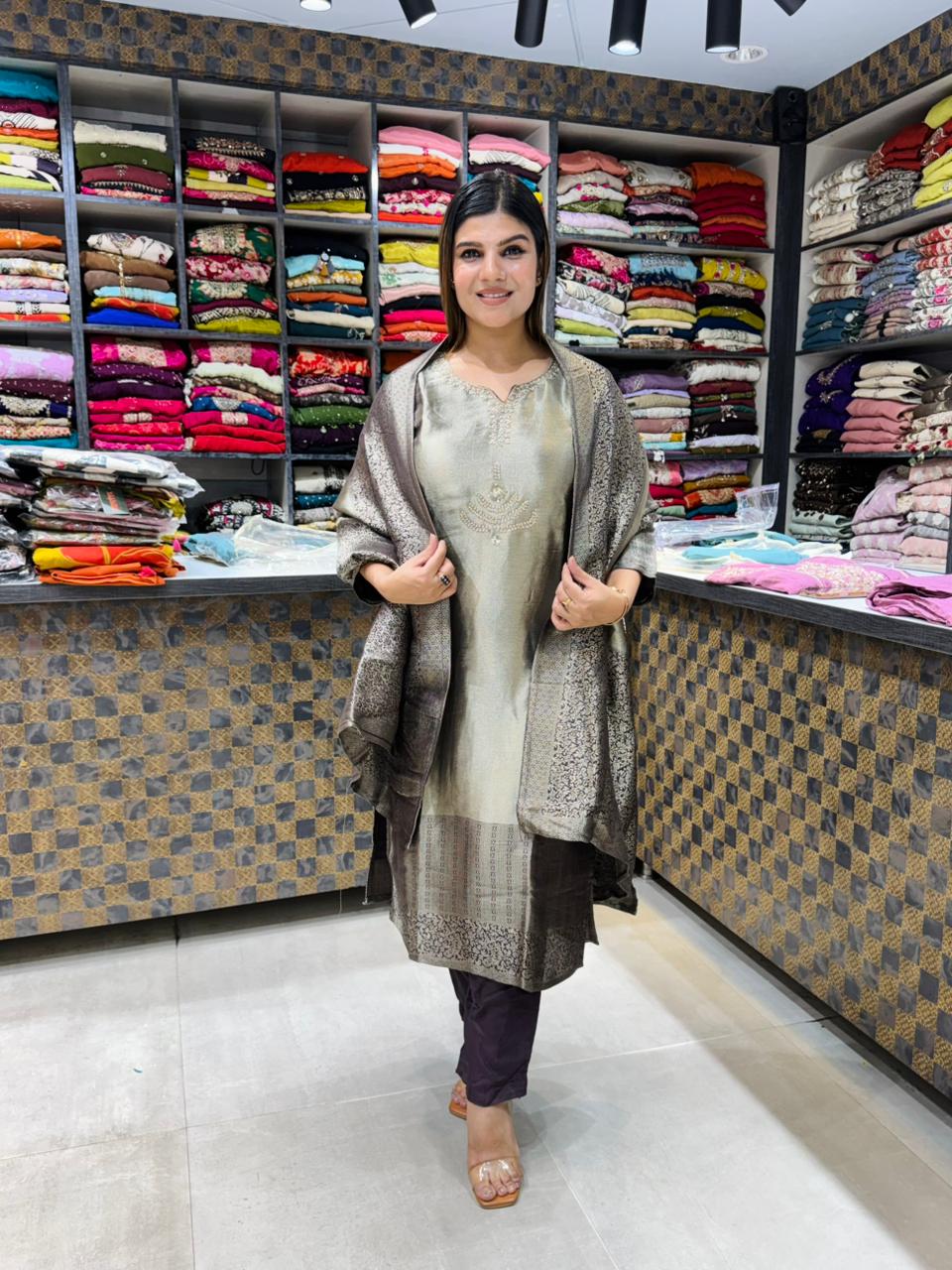 Giraffe Calcutta Handwork Suit