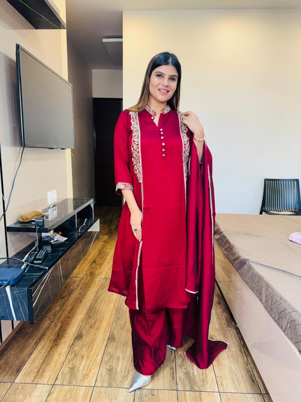 Silk Handwork Collar Suit