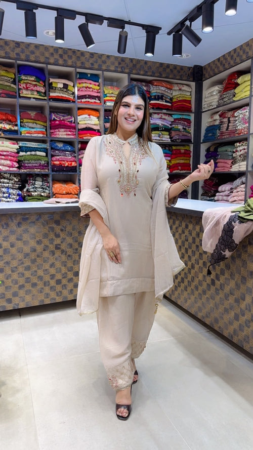 Rooha- Farshi Suit