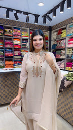 Rooha- Farshi Suit