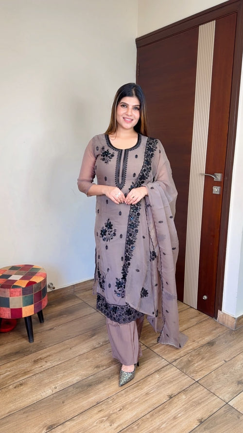 Mahira- Organza Embroidery Suit