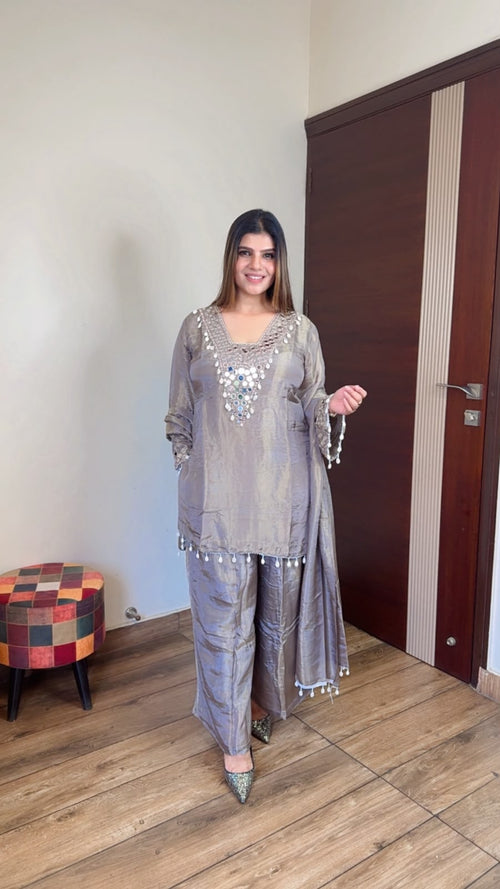 Roshni- Shimmer Silk Suit