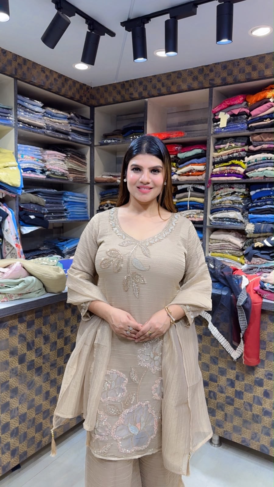 Isha- Salsa Handword Suit