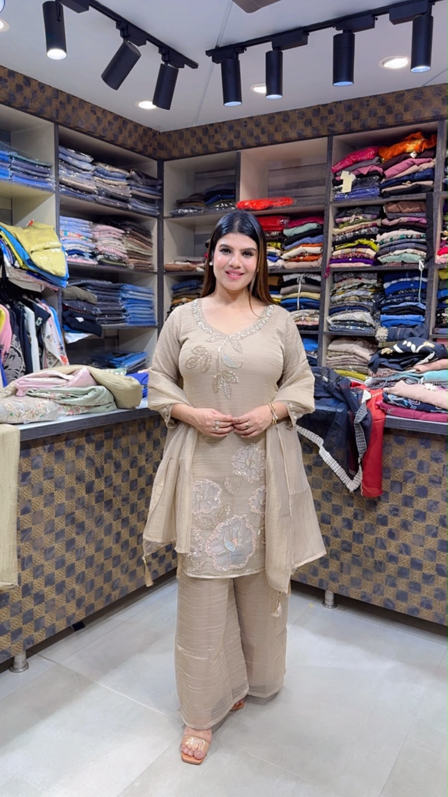 Isha- Salsa Handword Suit