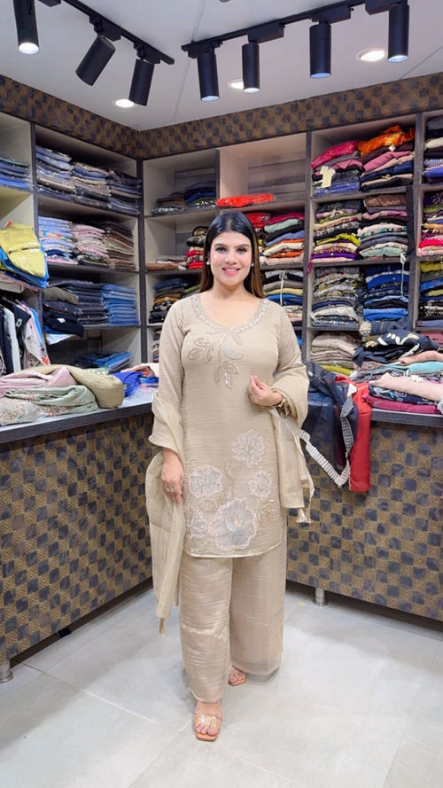 Isha- Salsa Handword Suit