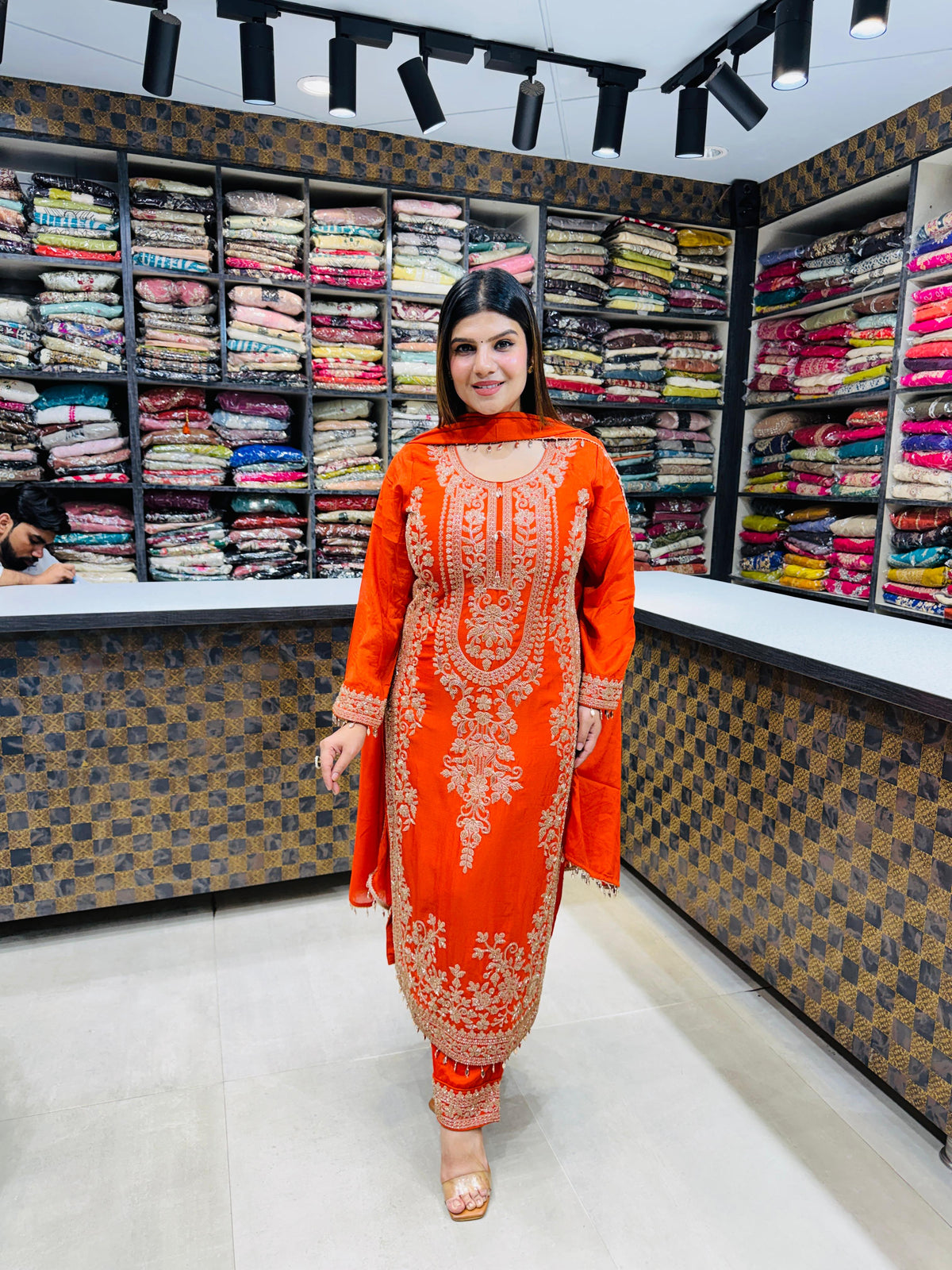 Idaya- Chinon Handwork Pakistani Suit
