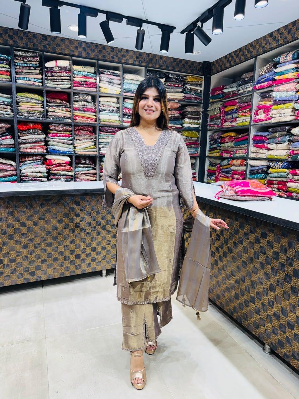 Shabnam- Giraffe Double shade Suit