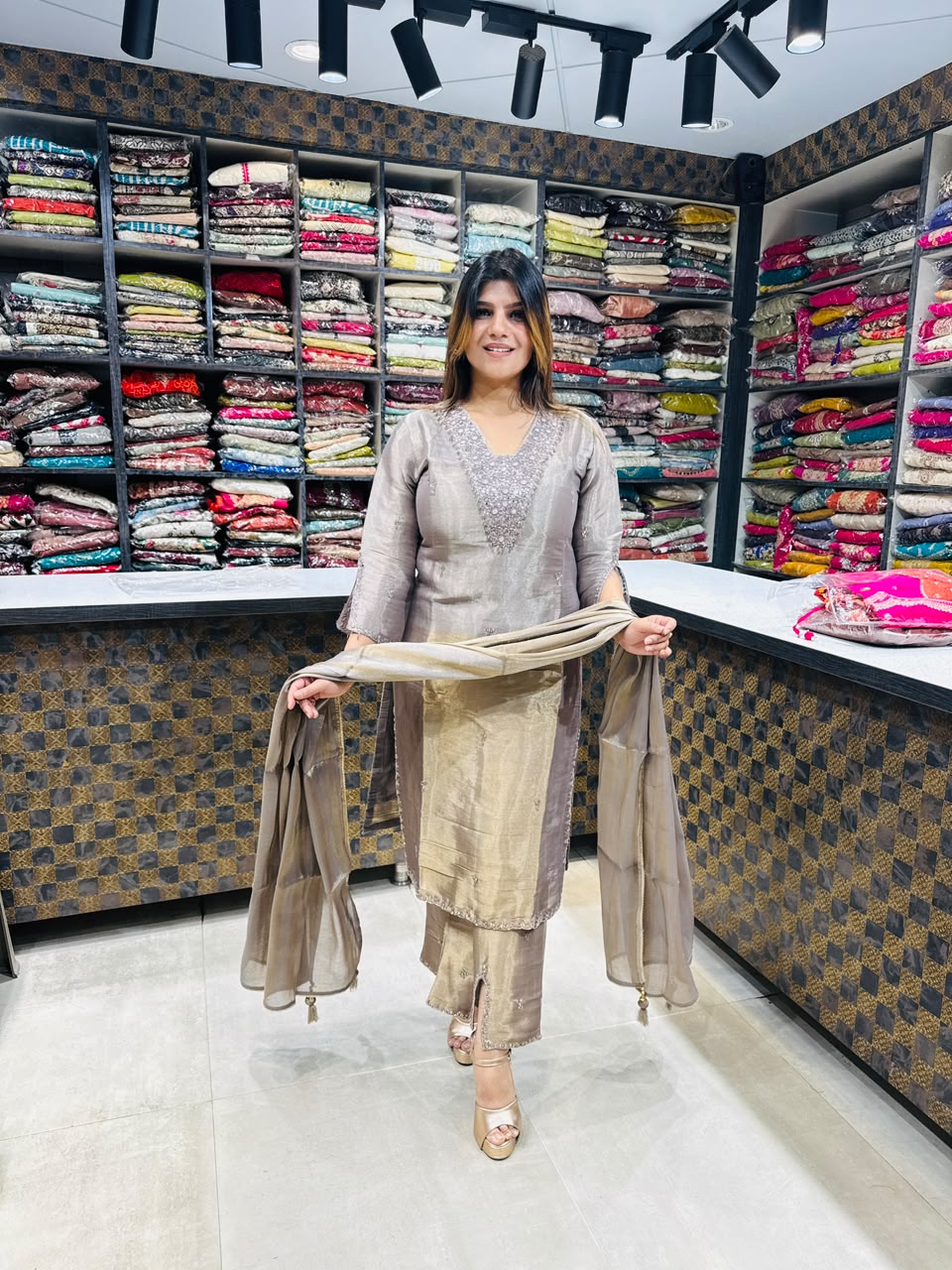 Shabnam- Giraffe Double shade Suit