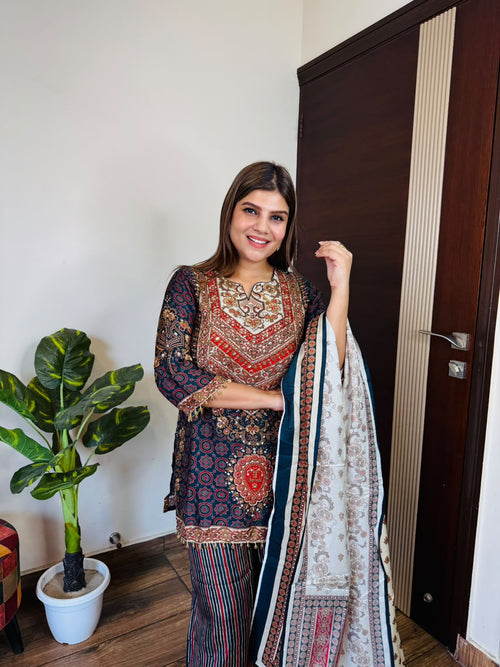 Maya- Crepe 3pc Suit