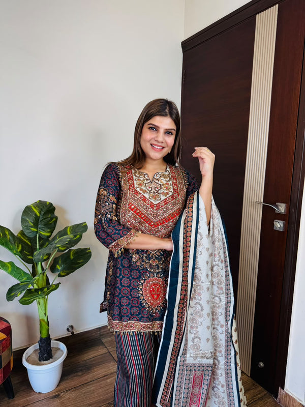 Maya- Crepe 3pc Suit