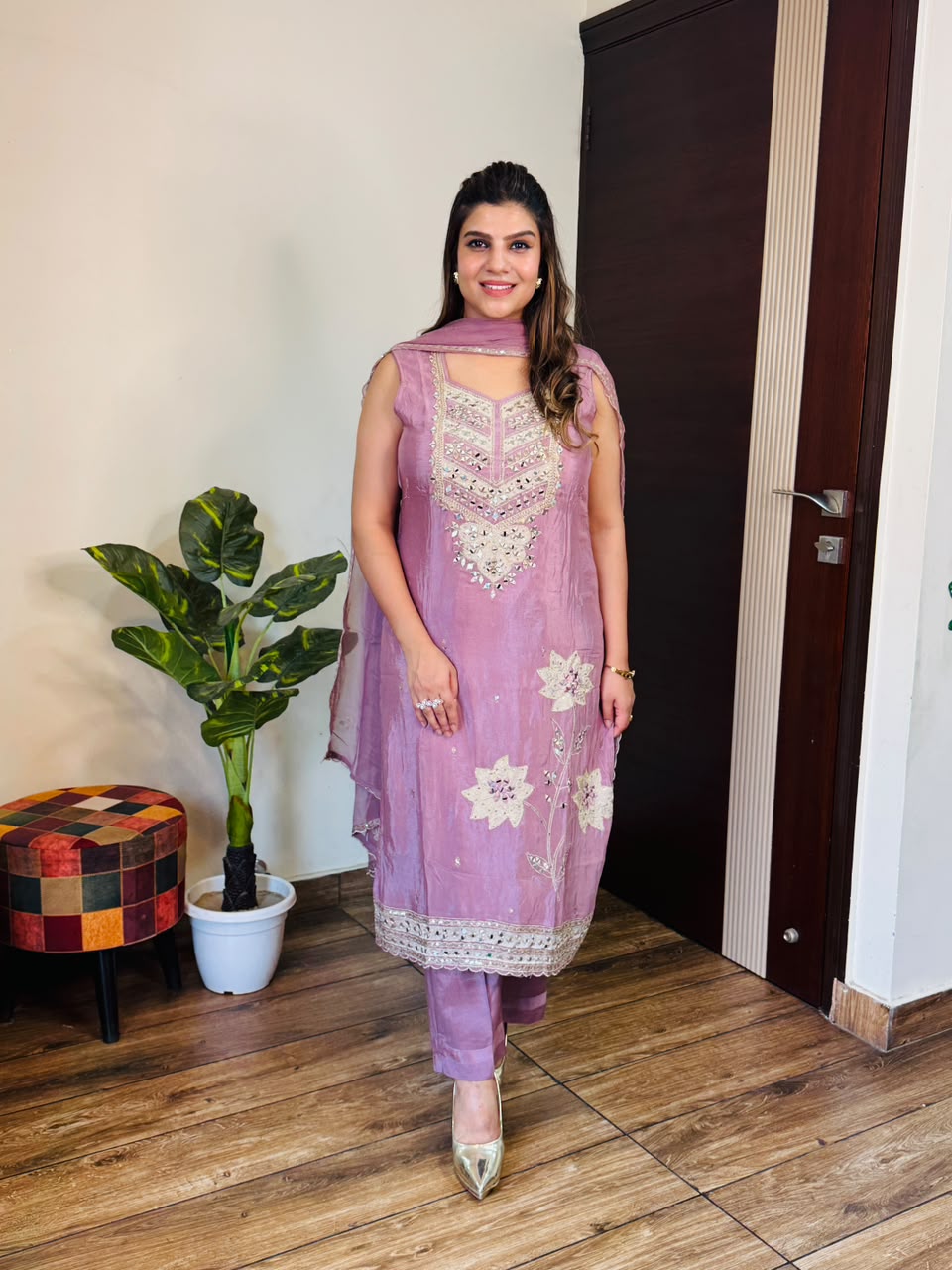 Mamta- Chinon Mirrorwork 3pc Suit