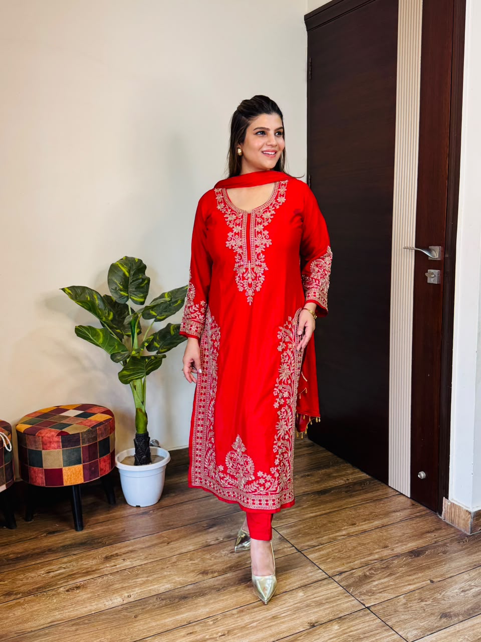 Anaya- Chinon Handwork 3pc Suit