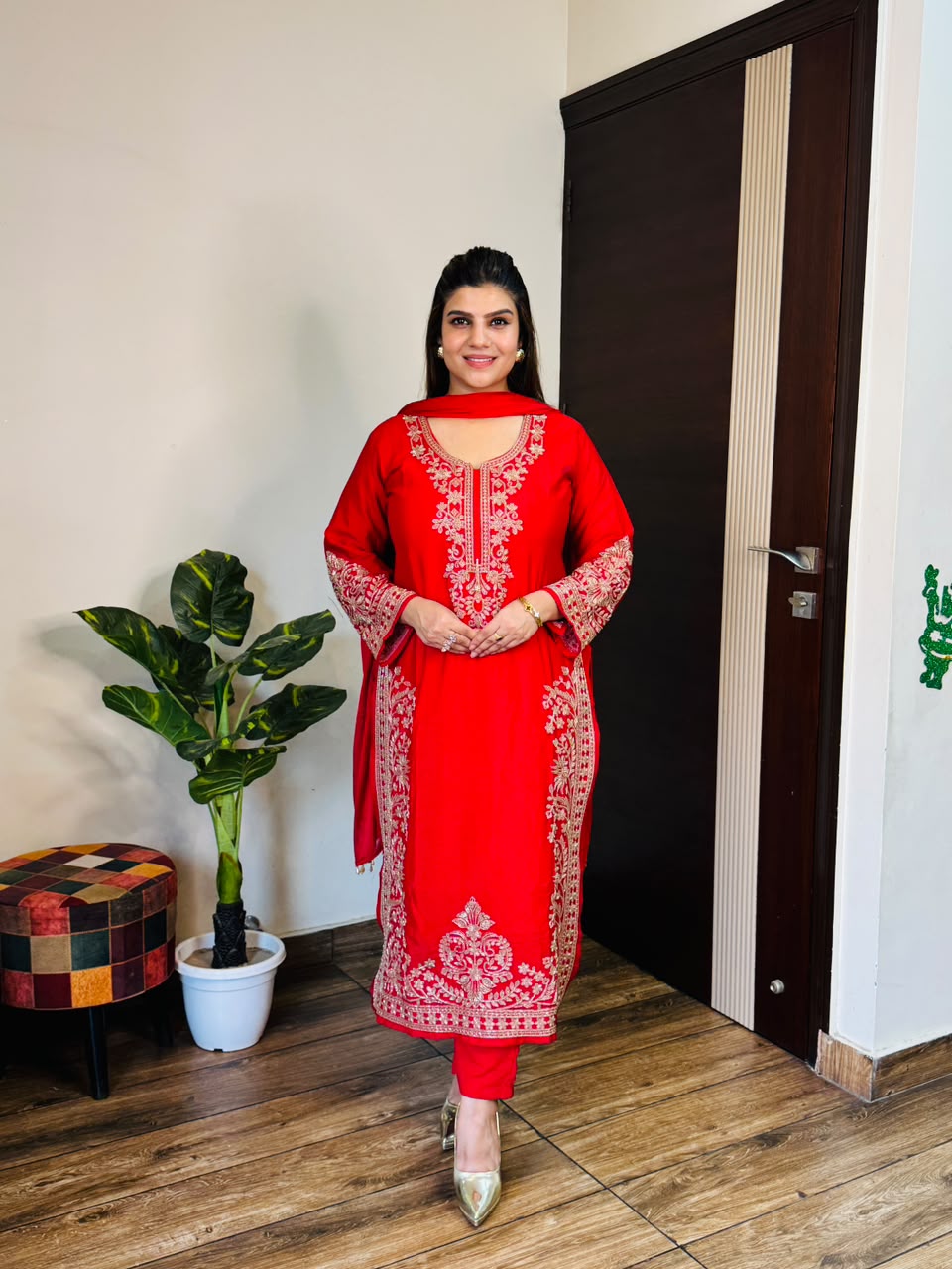 Anaya- Chinon Handwork 3pc Suit
