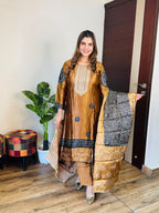 Gouri- Crepe C-cut Suit