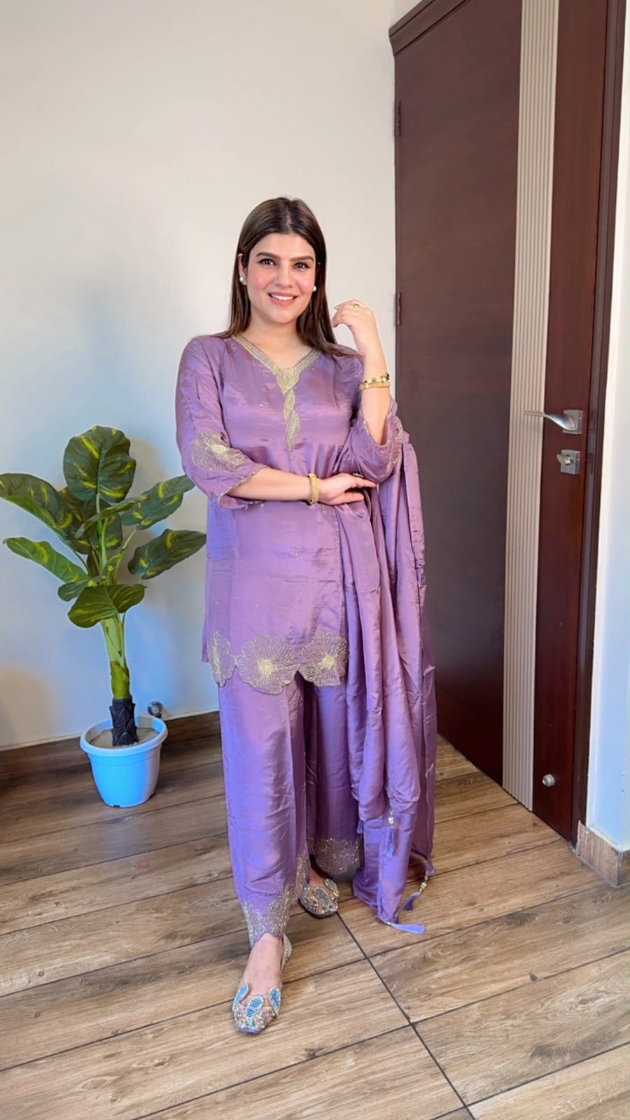 Manya- Crepe 3pc Suit