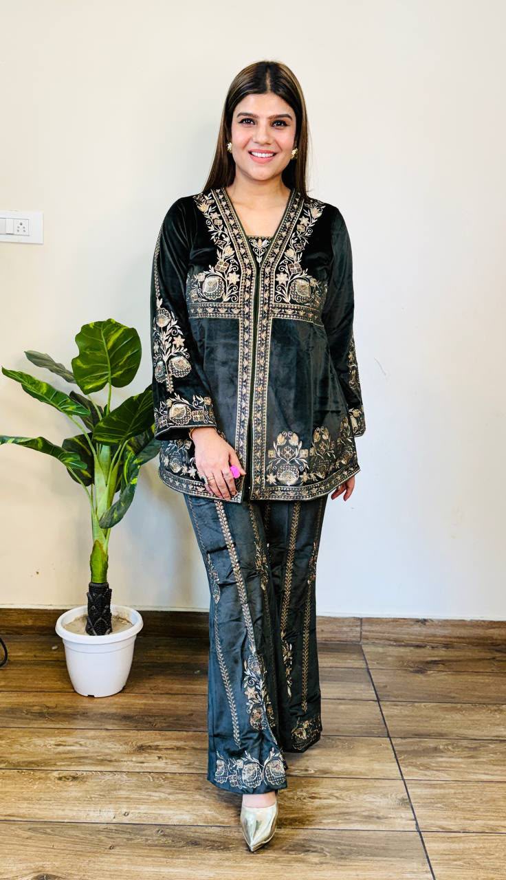 Mariam- Velvet Embroidery coordset