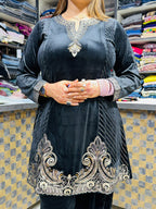 Raeesa- Velvet Antique Embroidery 2pc set