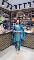 Mayra- Crush Tissue Farshi Suit